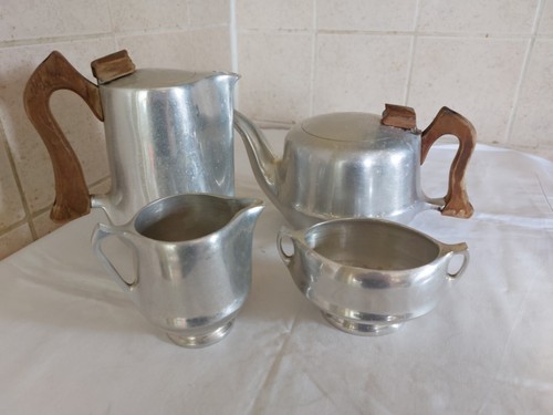 Picquot ware teapot water - ,