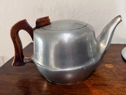 Picquot ware teapot - picquot, in