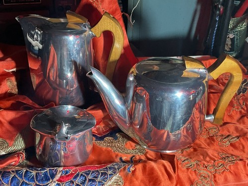 Picquot ware new maid - maid, art