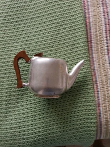 Picquot ware tea pot vintage - tea,