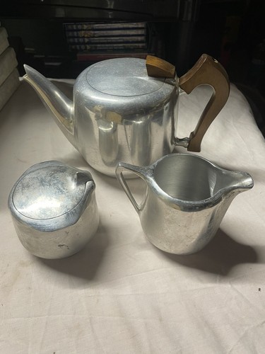Picquot ware teapot milk jug - picquot,