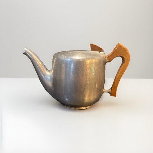 Picquot ware molded teapot - ware,