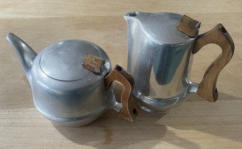 Picquot tea pot and - picquot,