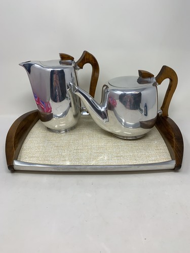 Picquot ware teapots silver - teapots,